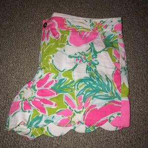 Lilly Pulitzer Buttercup Short size 14
